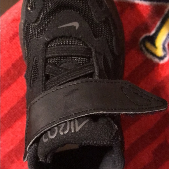 Boys Nike air 200 - Picture 3 of 4